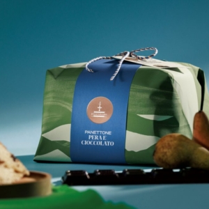 Panettone Artigianale “Pera e Cioccolato” con Glassa di Cioccolato Bianco
