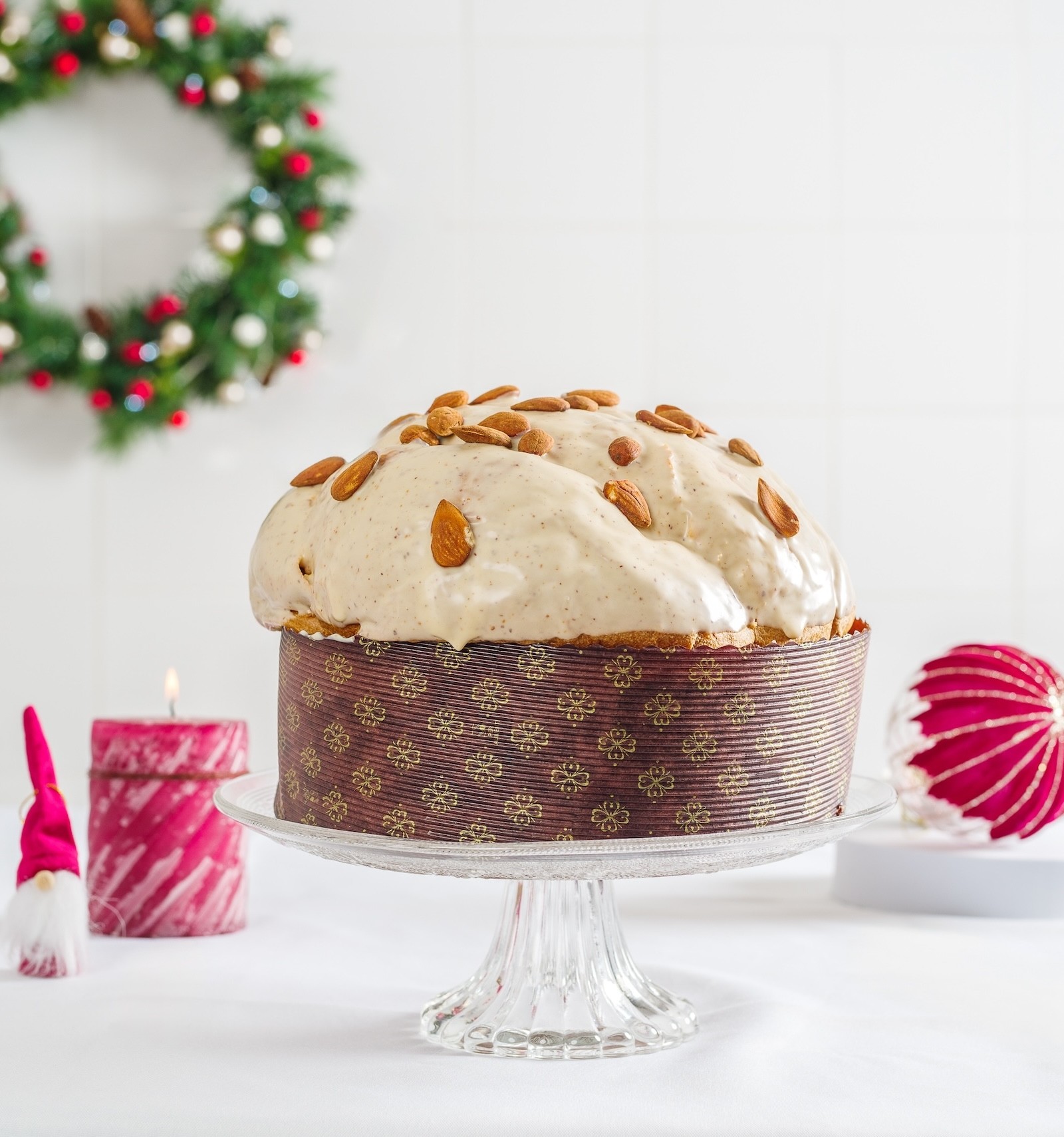 Sublime Sicilian Panettone with Almond and Spreadable Cream
